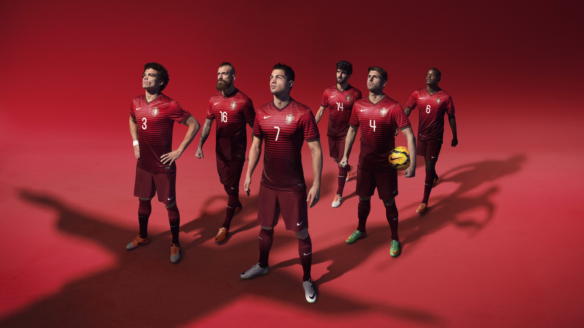 “安赫尔·巴尔博萨的快节奏进攻与精湛技巧，帮助美洲狮队领先对手”